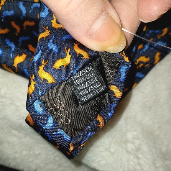 Lagerfeld Paris Blue Bunny Silk Tie (Handmade in Italy) - Picture 4 of 6